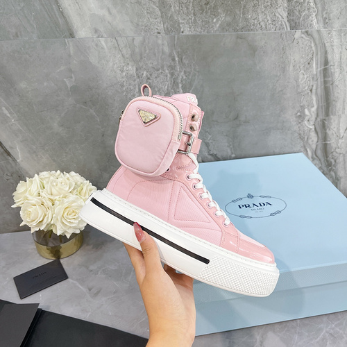 Prada 2021 Autumn and Winter latest bag series counters new thick-bottom loose cake sneakers 35-40-27b2c893